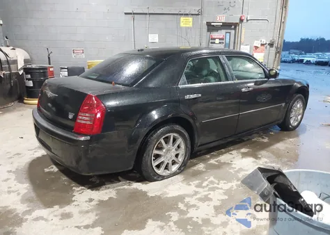 2007 Chrysler 300C из США, поврежденный, VIN 2C3LK63H77H691825